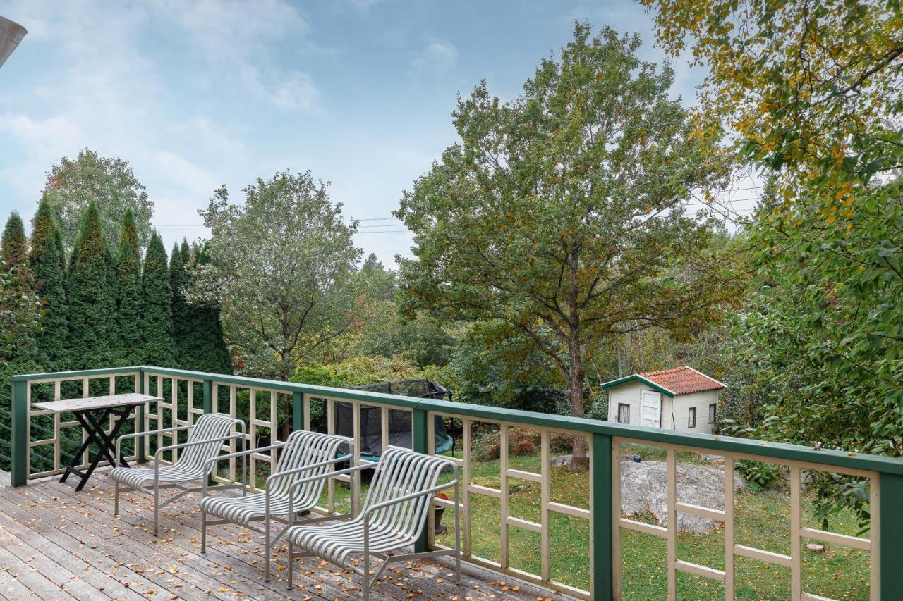 Fantastic 4 Bedroom Home In Bromma With Everything Stockholm Exteriér fotografie